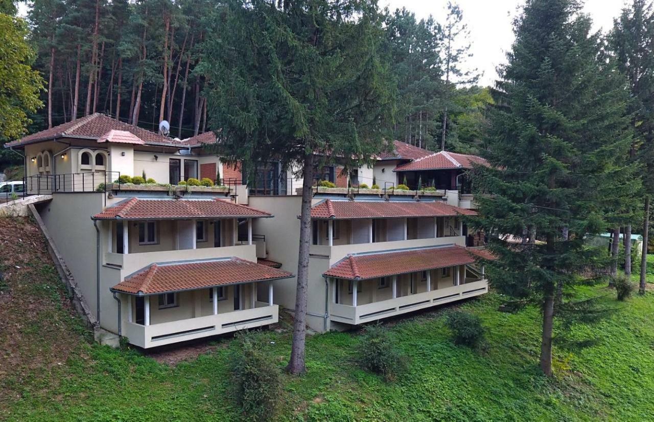 Restoran Sa Prenocistem Gornjak Krepoljin Екстер'єр фото